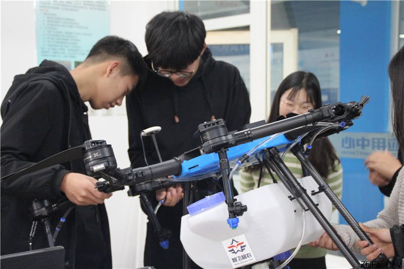 河北智飛極農(nóng)無人機(jī)科技|一鳶科技|行業(yè)定制無人機(jī) 河北智飛極農(nóng)無人機(jī)科技|一鳶科技|行業(yè)定制無人機(jī)